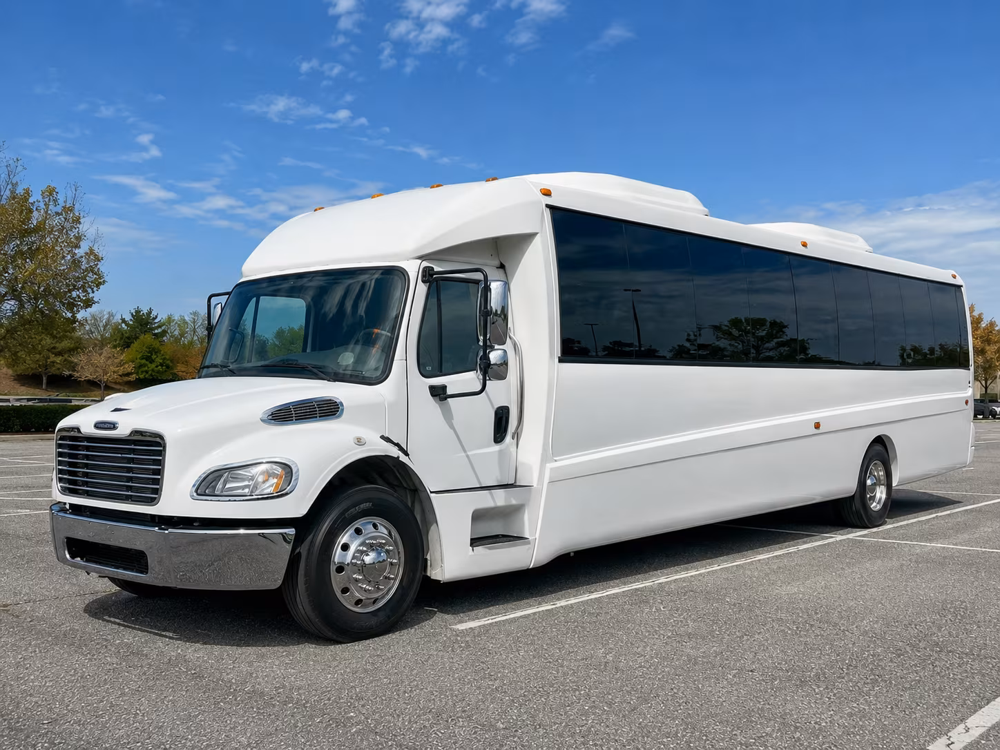 newark 30 passenger party bus