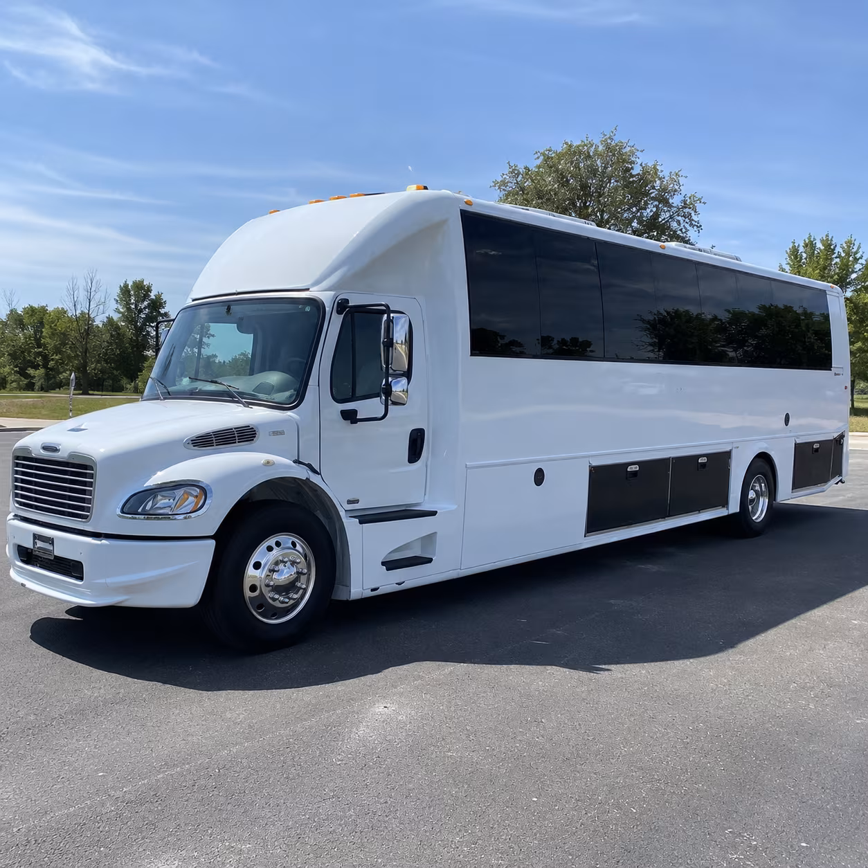 newark 40 passenger party bus