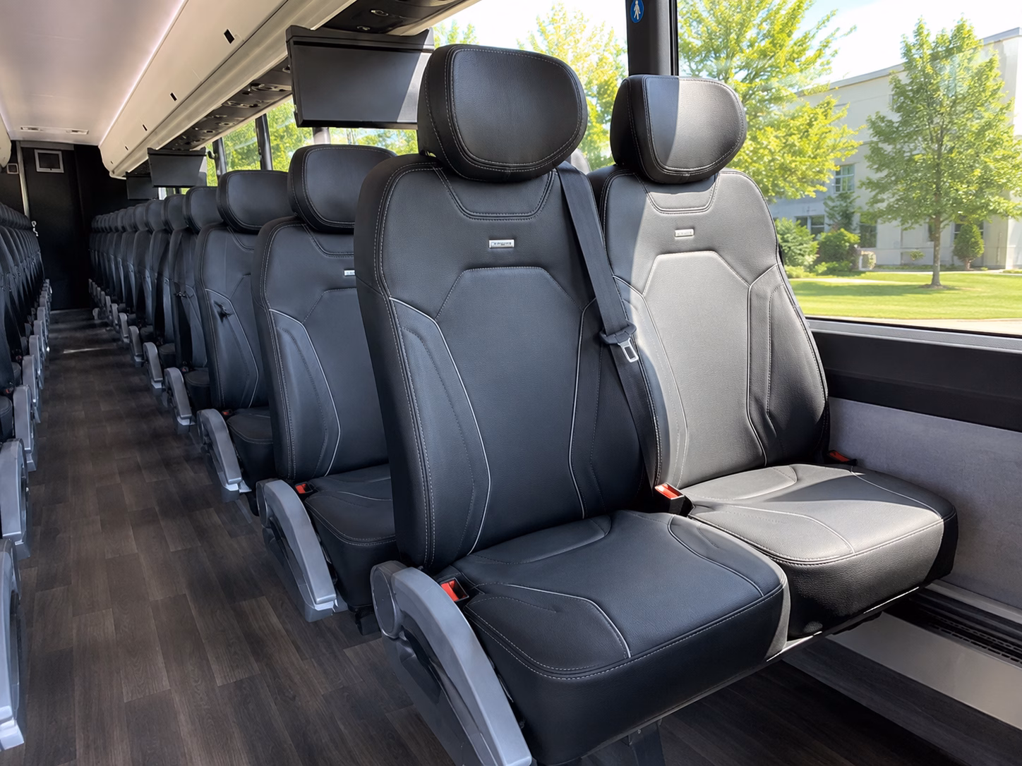 shuttle buses between newark hotels and your wedding venue